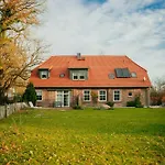 펜션 Semi-detached House Near Schaalsee And Hamburg *