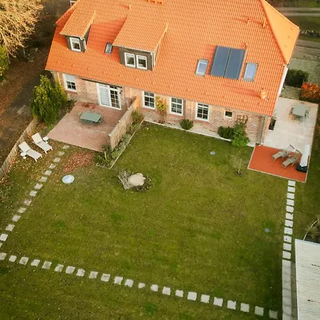 Ferienhaus Semi-detached House Near Schaalsee And Hamburg